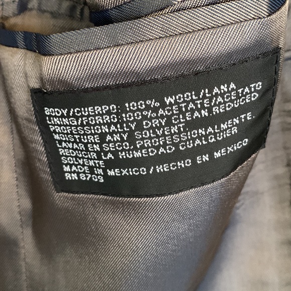 J Ferrar Two Buttons Gray Suits - Picture 5 of 5